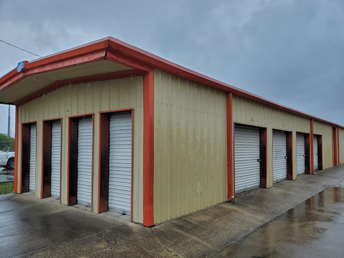 roll up door self storage units d'iberville ms