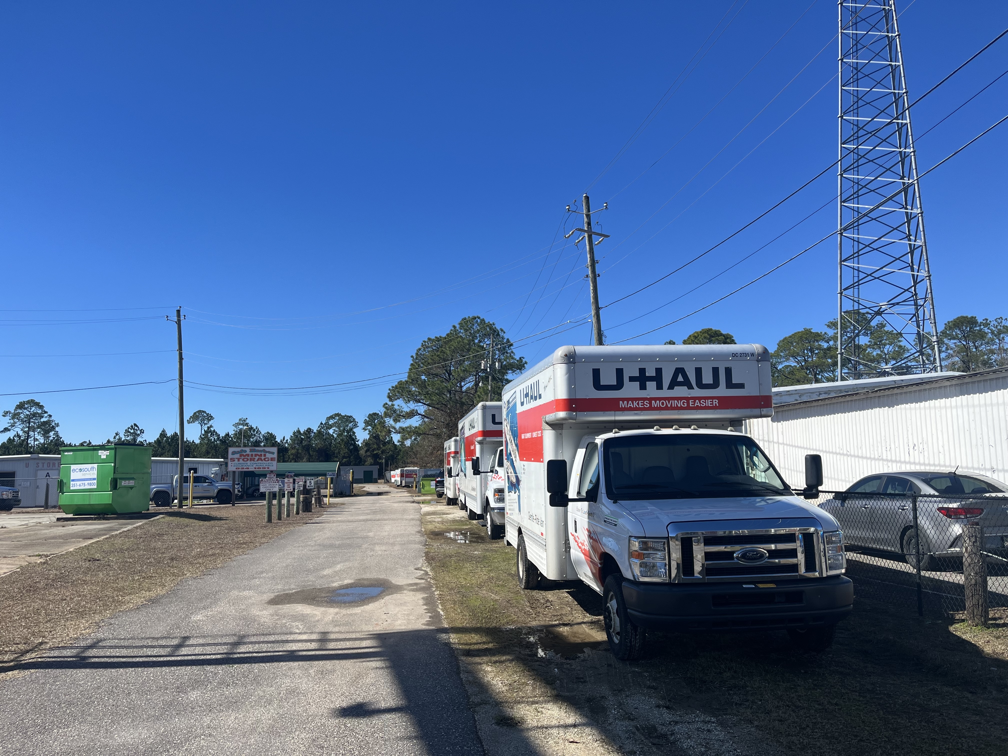 u-haul trucks available for rental bayou la batre, al