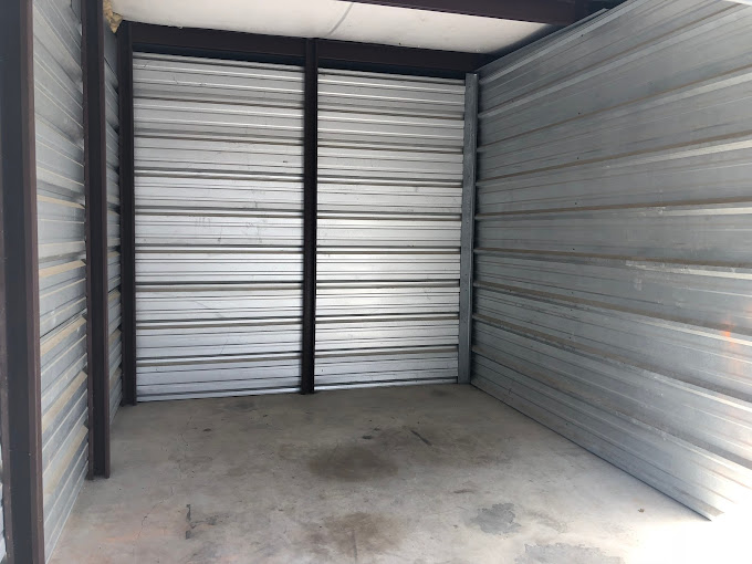 inside of a storage unit gautier ms