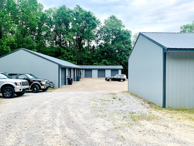 outside parking and easy access self storage units tupelo ms